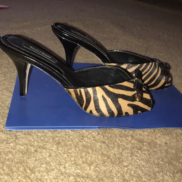 3 inch White House Black Market heel lightly worn - Picture 1 of 3